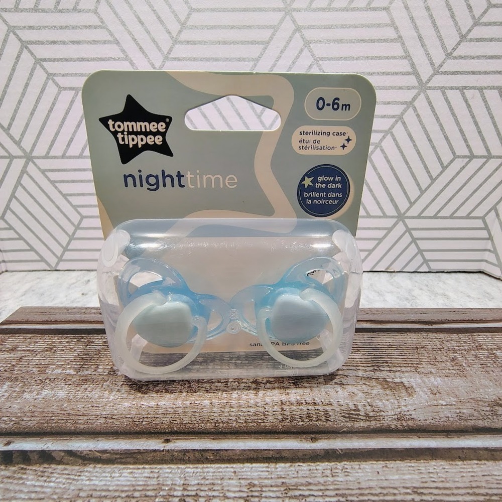 Tommee Tippee Nighttime Glow Pacifiers 0–6M BPA Free LOT OF 3 (6 Total) NEW - Picture 4 of 5